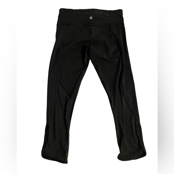 Lululemon Mesh With Me Crop - Picture 3 of 4